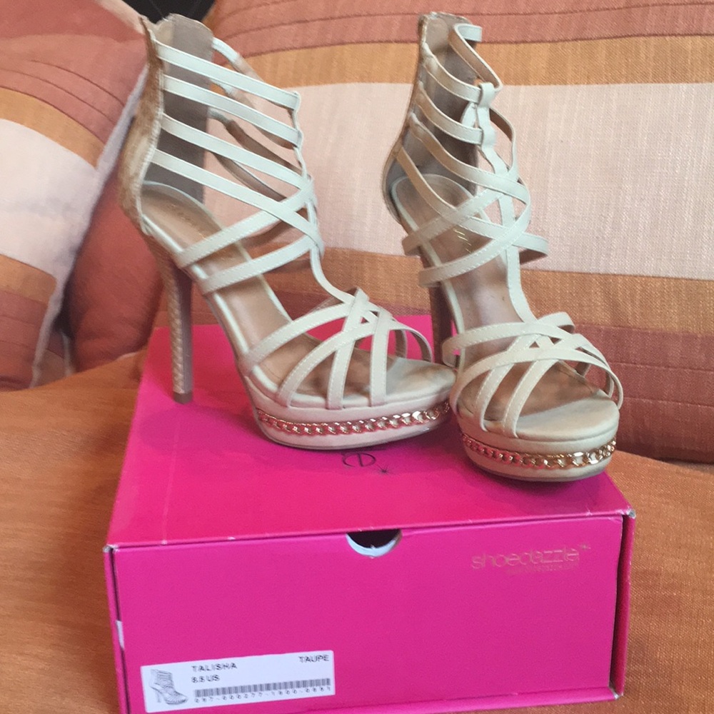 Incredibly sexy strappy heals!